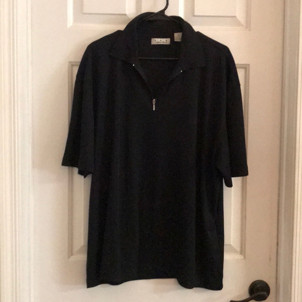 Men’s black vintage zip up dress shirt.